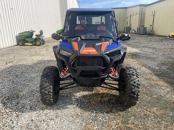 Image of Polaris RZR XP 1000 Crew equipment image 1