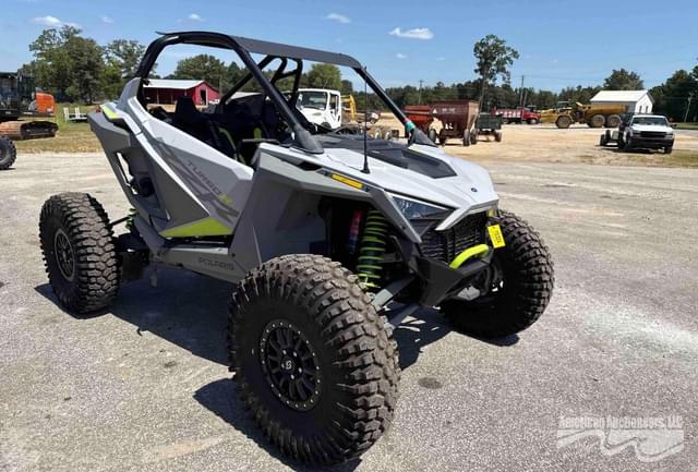 Image of Polaris RZR Turbo R equipment image 2
