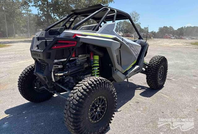 Image of Polaris RZR Turbo R equipment image 4