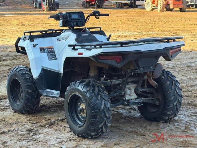 Image of Polaris Sportsman 570 equipment image 2