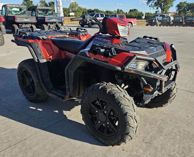 Image of Polaris Sportsman 850 equipment image 1