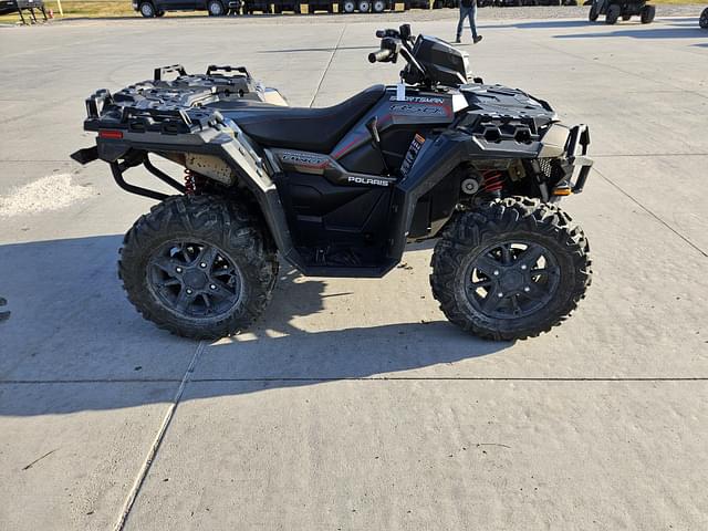 Image of Polaris Sportsman 850 equipment image 3