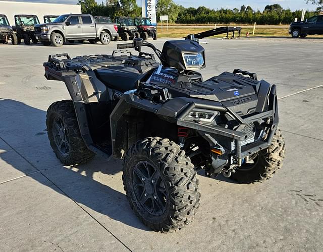 Image of Polaris Sportsman 850 equipment image 1