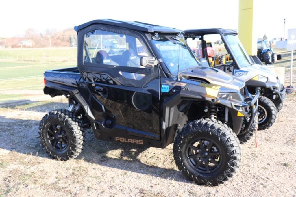 2022 Polaris General 1000 Equipment Image0
