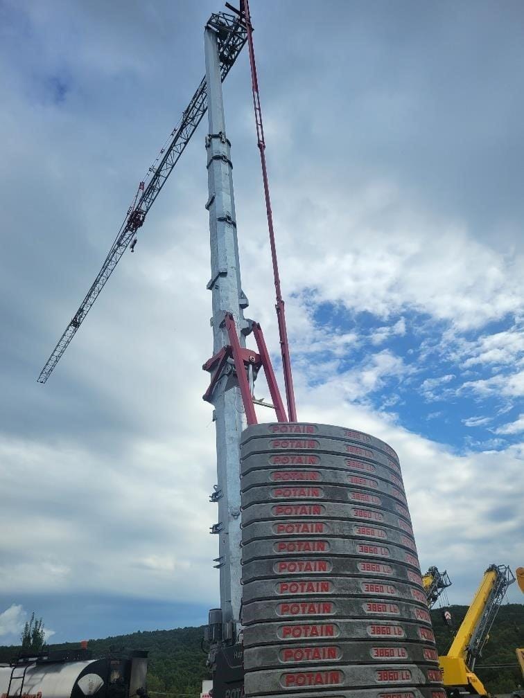 2022 Potain HUP40-30 Equipment Image0
