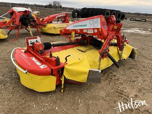 Image of Pottinger Novacat 351/A10 equipment image 3