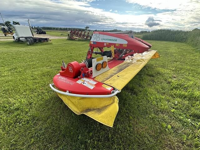 Image of Pottinger Novacat 351/A10 equipment image 4