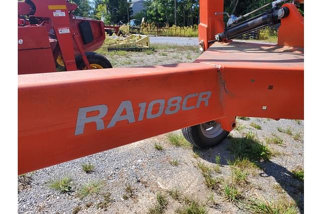 Image of Kubota RA108CR equipment image 4