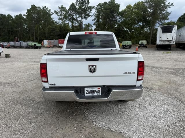 Image of Dodge Ram 1500 equipment image 3