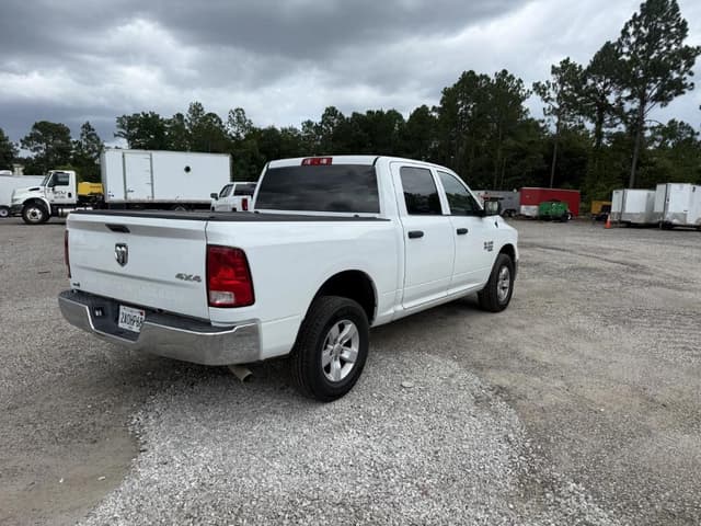 Image of Dodge Ram 1500 equipment image 4
