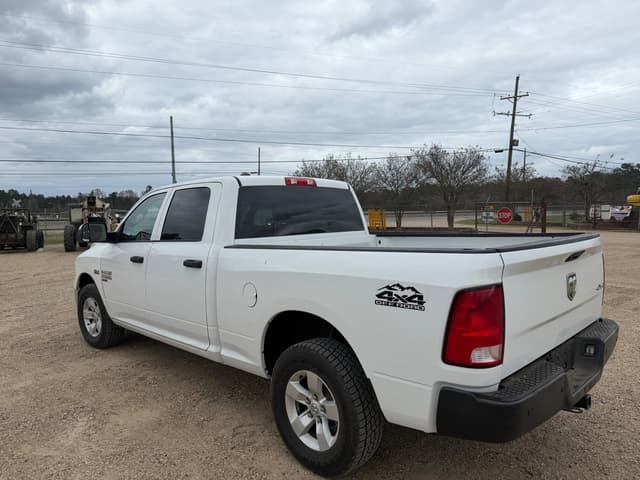 Image of Dodge Ram 1500 equipment image 3