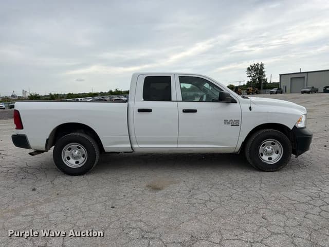 Image of Dodge Ram 1500 equipment image 3