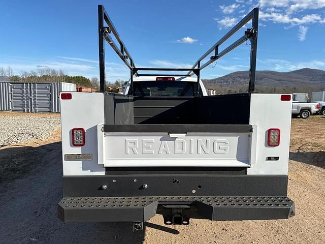 Image of Dodge Ram 2500 equipment image 3