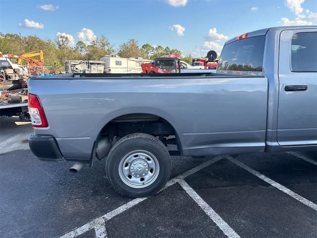 Image of Dodge Ram 2500 equipment image 3