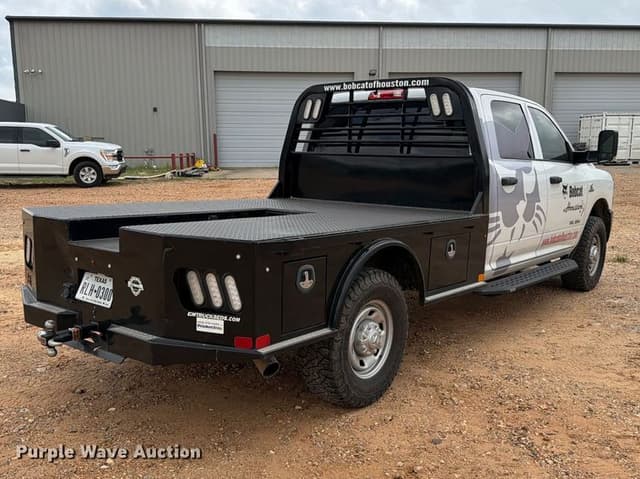 Image of Dodge Ram 2500 equipment image 4