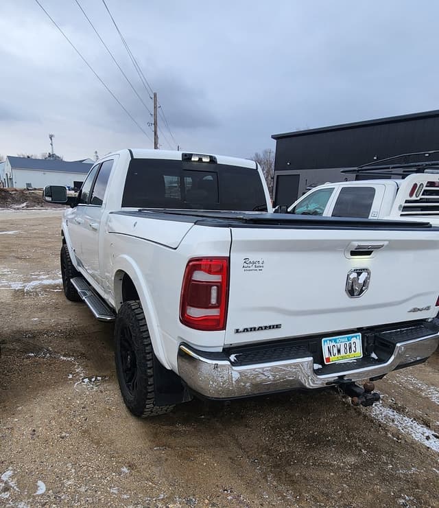 Image of Dodge Ram 2500 equipment image 3