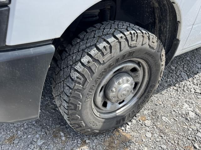 Image of Dodge Ram 2500HD equipment image 4