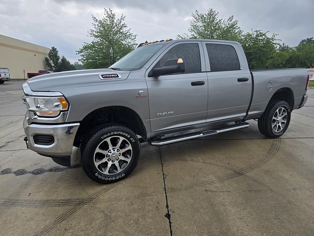 Image of Dodge Ram 2500 equipment image 4