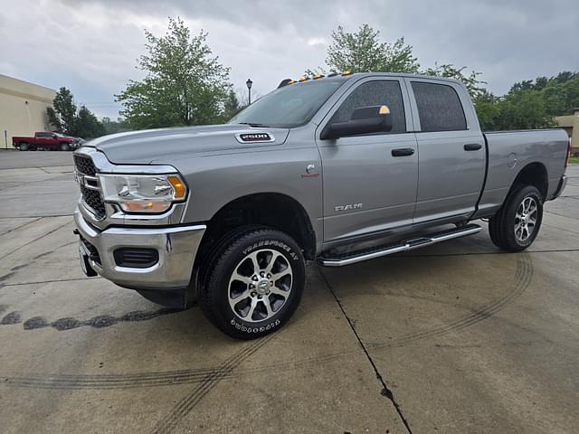 Image of Dodge Ram 2500 equipment image 3