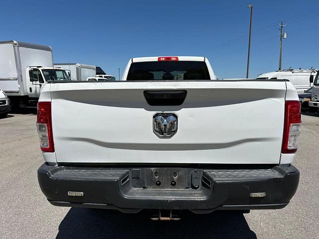 Image of Dodge Ram 2500 equipment image 3