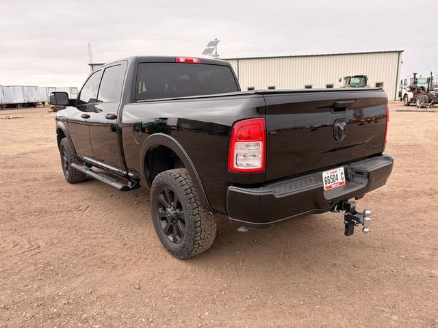 Image of Dodge Ram 2500 equipment image 3