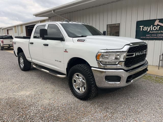 Image of Dodge Ram 2500 equipment image 1