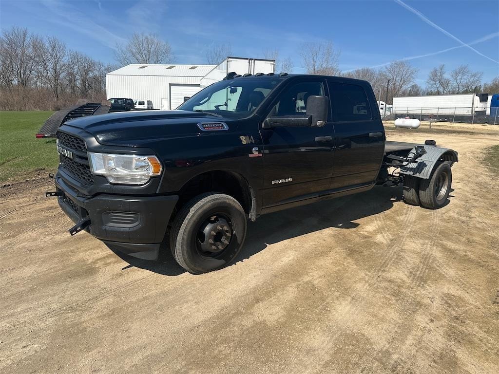 2022 Dodge Ram 3500 Equipment Image0