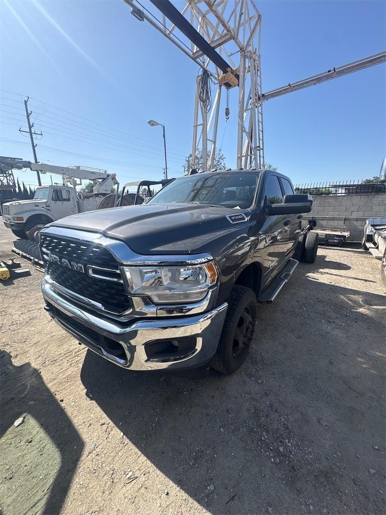 2022 Dodge Ram 3500 Equipment Image0