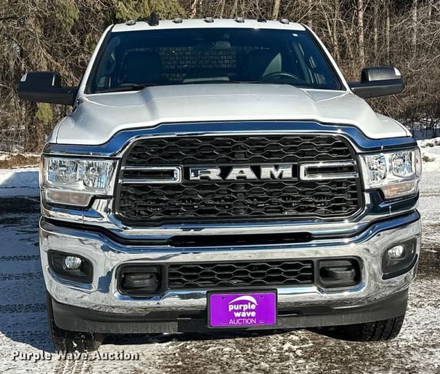 Image of Dodge Ram 3500 equipment image 1