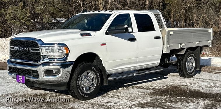 2022 Dodge Ram 3500 Equipment Image0