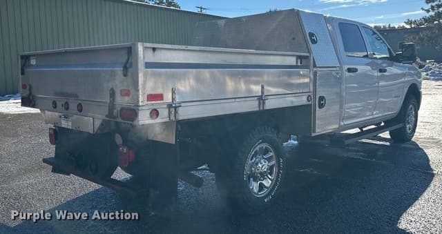 Image of Dodge Ram 3500 equipment image 4