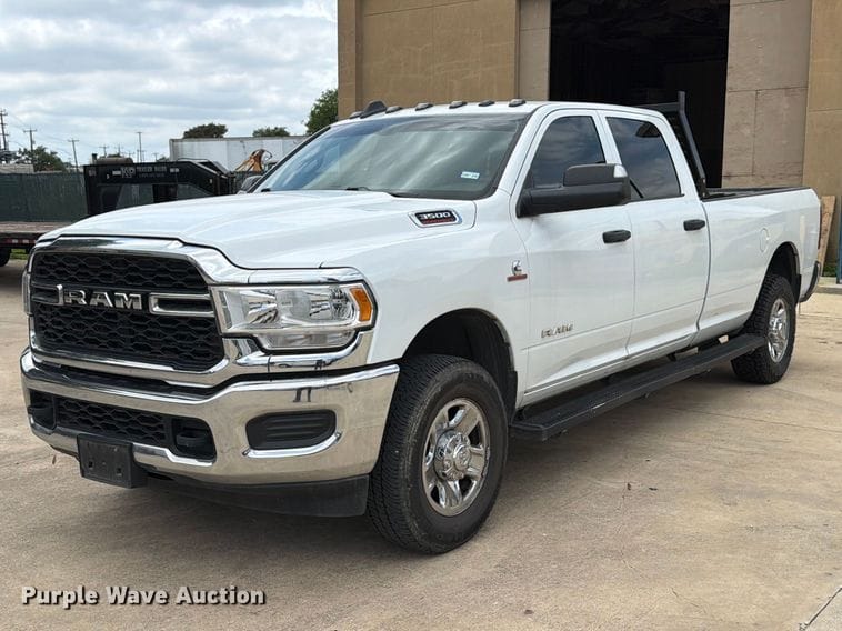 2022 Dodge Ram 3500 Equipment Image0