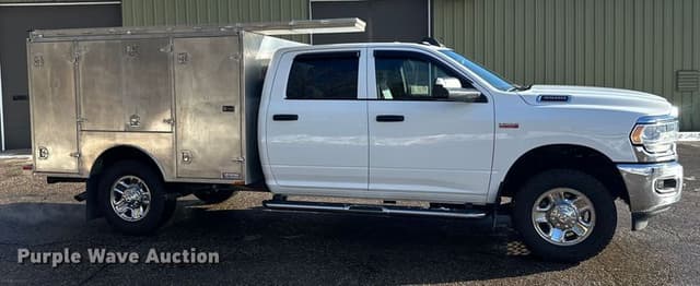 Image of Dodge Ram 3500 equipment image 3