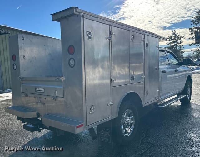 Image of Dodge Ram 3500 equipment image 4