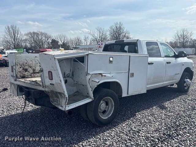 Image of Dodge Ram 3500 equipment image 4