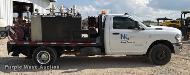 Image of Dodge Ram 3500 equipment image 3