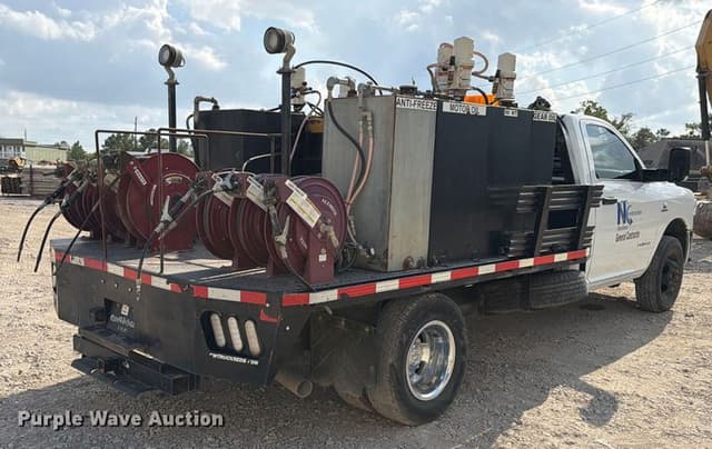 Image of Dodge Ram 3500 equipment image 4