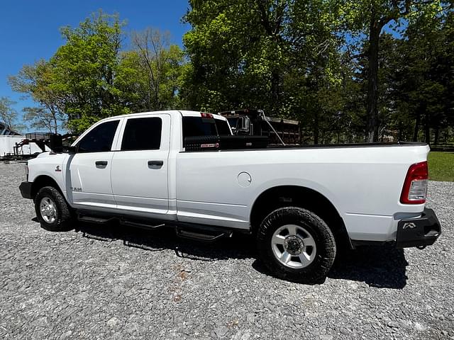 Image of Dodge Ram 3500HD equipment image 1
