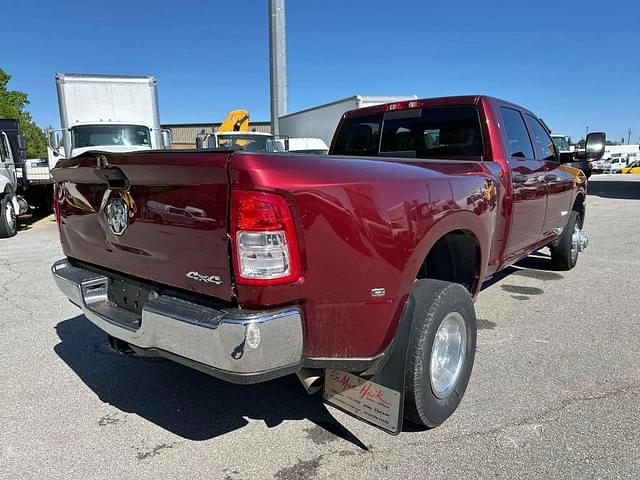 Image of Dodge Ram 3500 equipment image 4