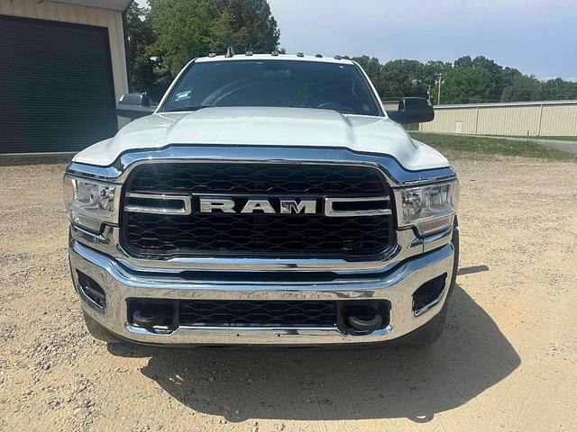 Image of Dodge Ram 4500 equipment image 4