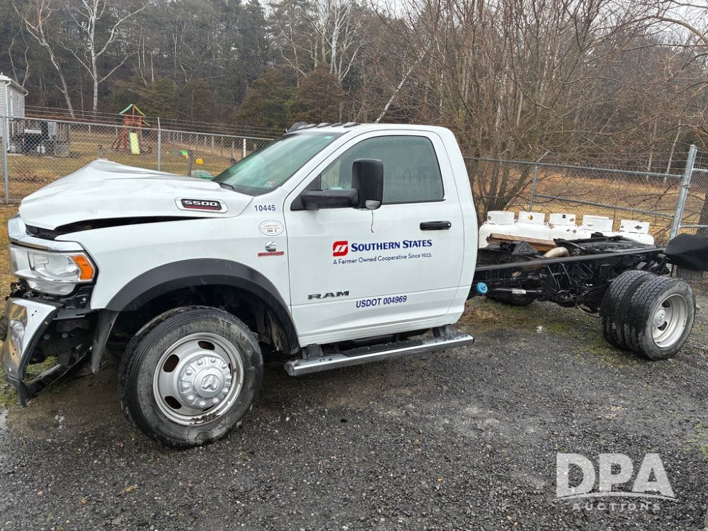 2022 Dodge Ram 5500 Equipment Image0