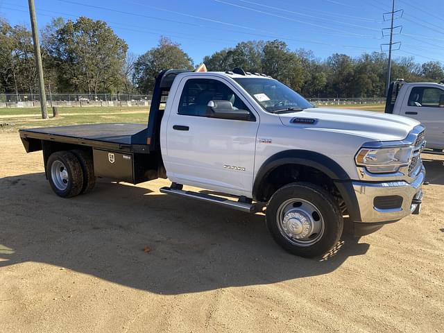 Image of Dodge Ram 5500 equipment image 3