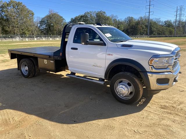 Image of Dodge Ram 5500 equipment image 3