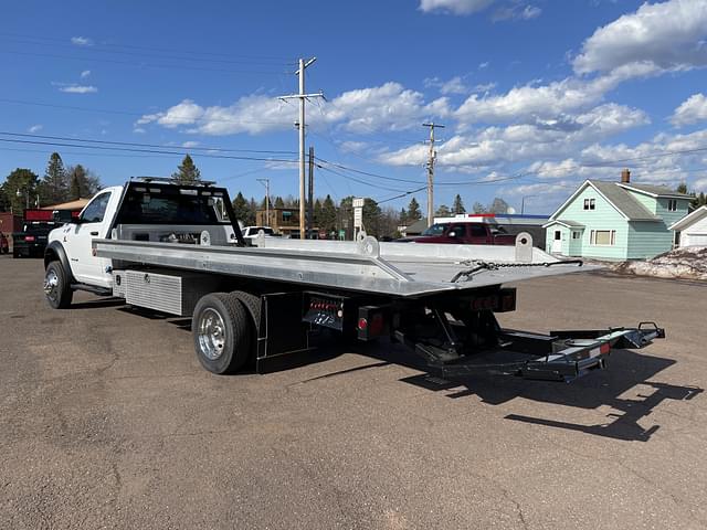 Image of Dodge Ram 5500 equipment image 2