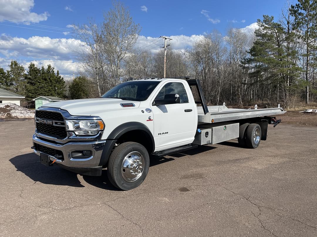 Image of Dodge Ram 5500 Primary image