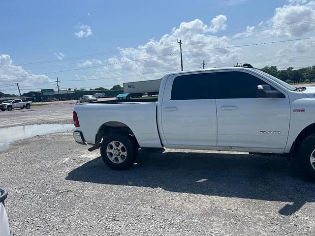 Image of Dodge Ram 2500 equipment image 4