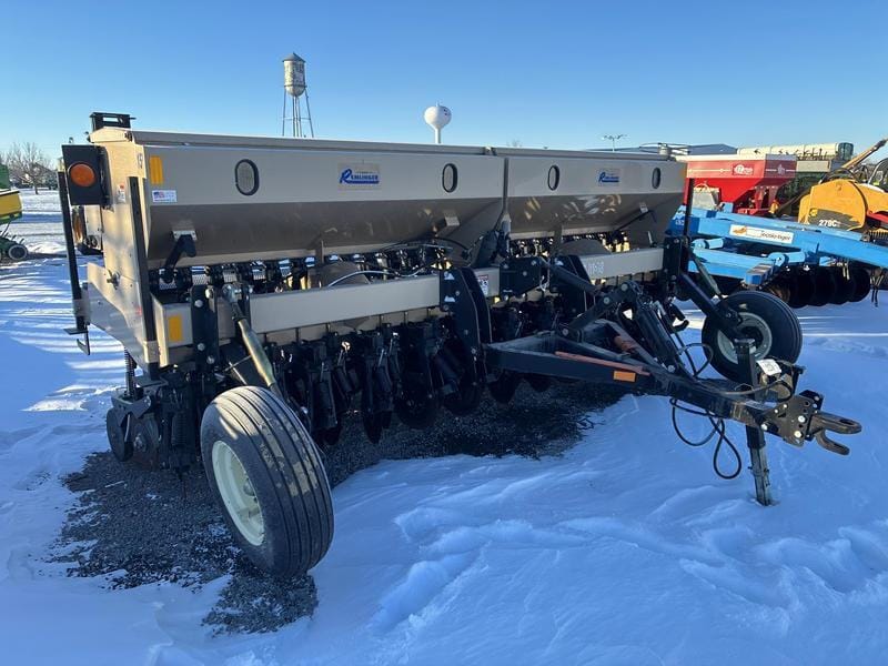 2022 Remlinger 2300 Equipment Image0