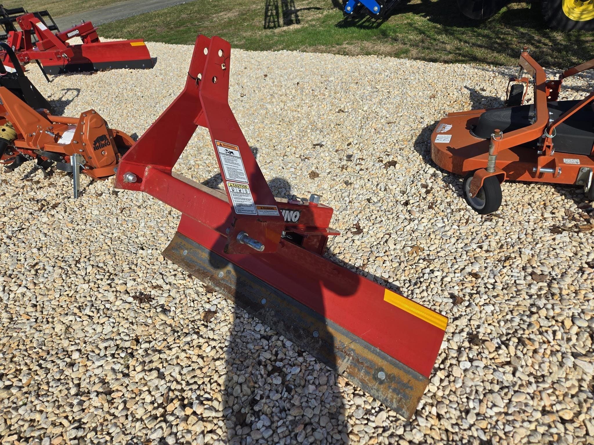 2022 Rhino 3505 Equipment Image0