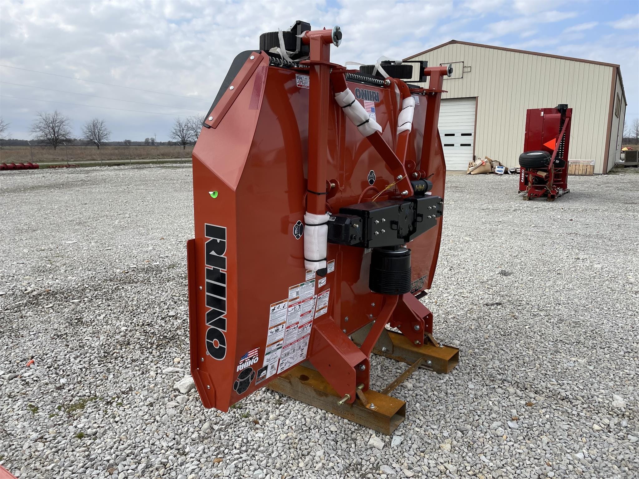 Main image Rhino TR208