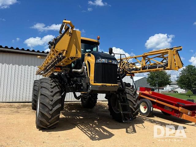 Image of RoGator RG1100C equipment image 3